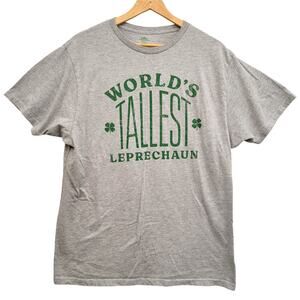 Celebrate! St. Patrick's Day XL Gray Worlds Tallest Leprechaun Crew Neck T-Shirt